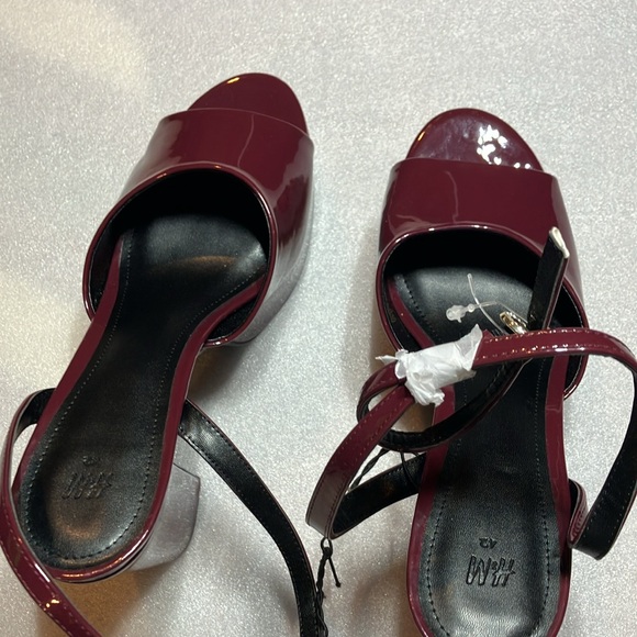 New H&M patent platform strappy heels. Size 11. - Picture 2 of 7